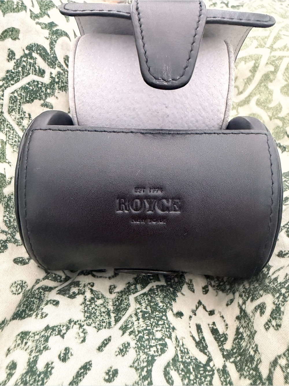 ROYCE New York Black Leather Travel Watch Roll